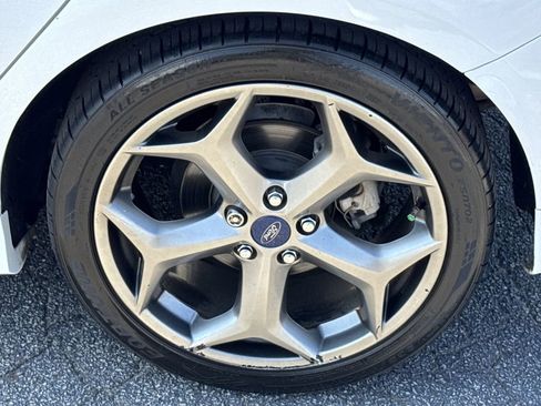 Used 2017 Ford Focus ST image 19
