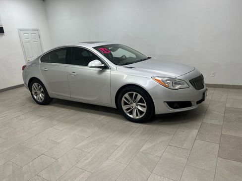 Used 2016 Buick Regal FWD image 10