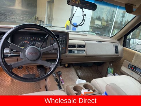 Used 1994 GMC Suburban 2500 image 13