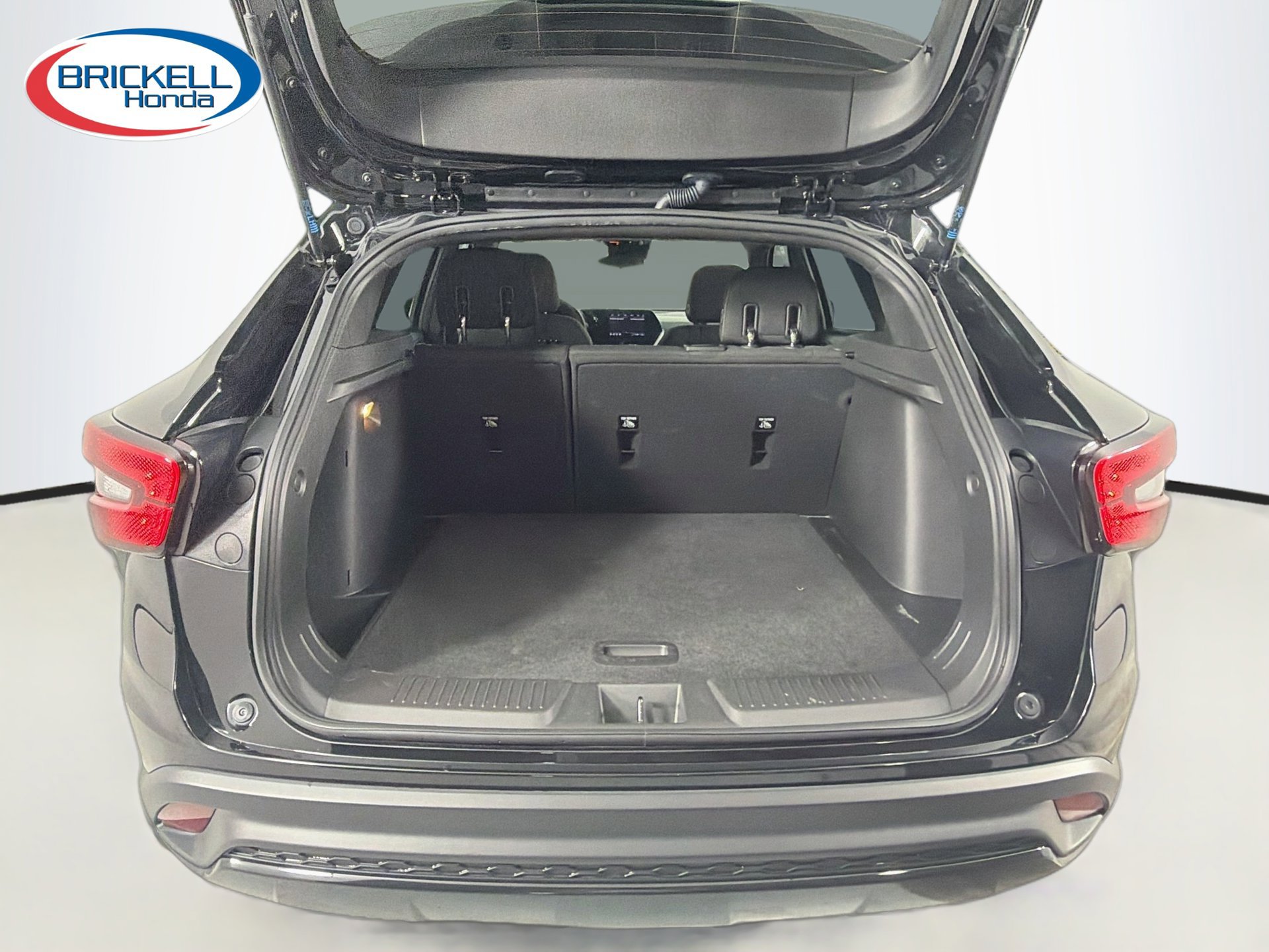 Used 2024 Chevrolet Trax RS FWD image 13