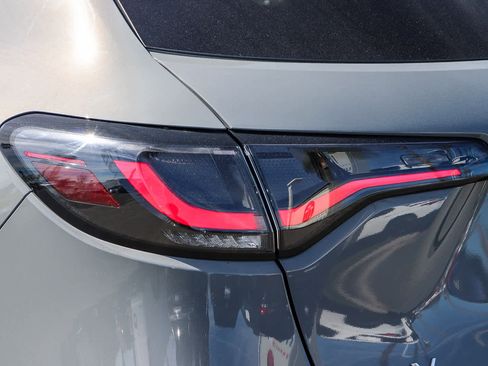 Used 2024 Honda HR-V Sport image 9