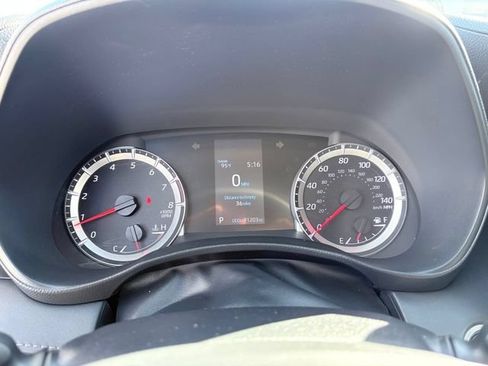 Used 2021 Toyota Highlander LE FWD image 23