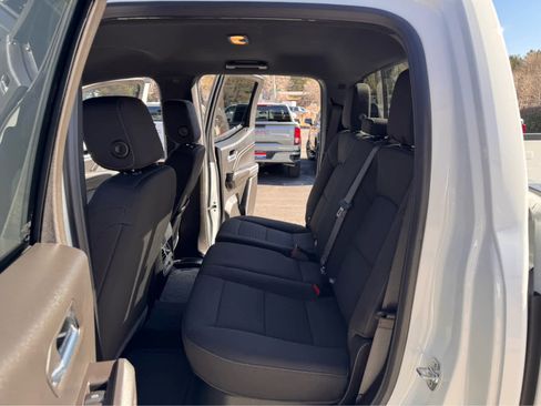 Used 2025 GMC Canyon Elevation w/ Convenience Package image 10