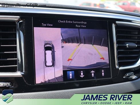Used 2019 Chrysler Pacifica Touring Plus w/ Advanced Safetytec Group FWD image 32