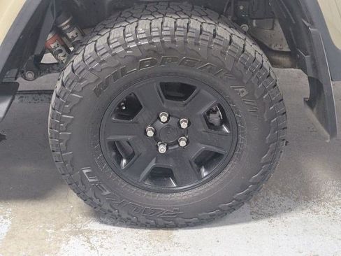 Used 2020 Jeep Gladiator Mojave AWD/4WD image 23