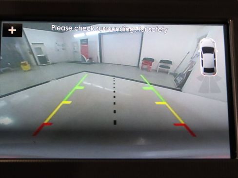 Used 2017 Lincoln MKZ Select w/ Climate Package image 17