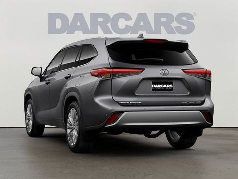 New 2026 Toyota Highlander Platinum AWD/4WD image 13