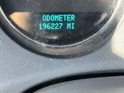 Used 2007 Chevrolet Avalanche LT w/ LT Preferred Equipment Group image 3