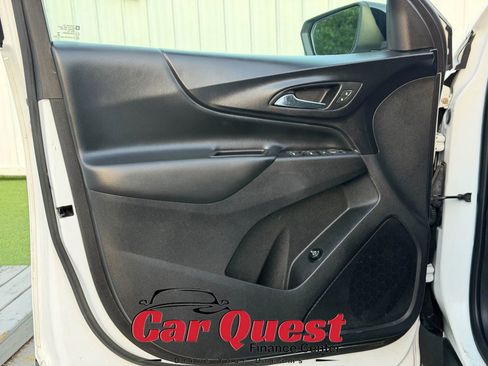 Used 2019 Chevrolet Equinox LT FWD image 11