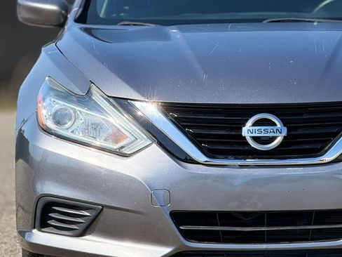 Used 2017 Nissan Altima 2.5 S w/ Power Driver Seat Package image 11