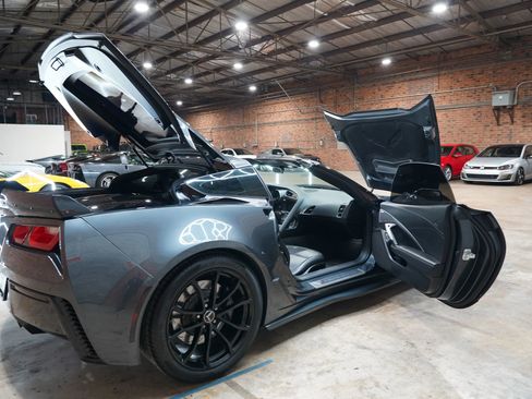 Used 2017 Chevrolet Corvette Grand Sport image 38