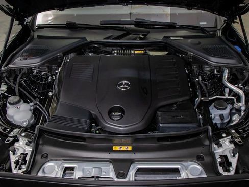 Used 2026 Mercedes-Benz E 450 4MATIC Sedan image 5