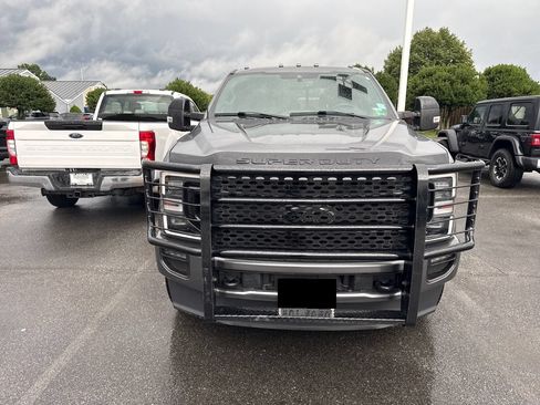 Used 2022 Ford F250 Lariat w/ Black Appearance Package AWD/4WD image 2