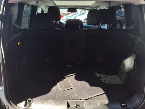Used 2020 Jeep Renegade Altitude FWD image 6