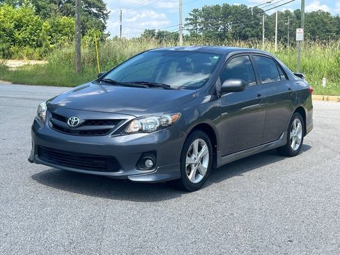 Used 2011 Toyota Corolla S FWD image 2