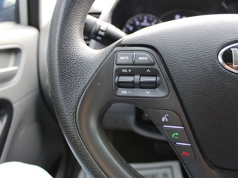 Used 2017 Kia Forte LX w/ LX Popular Package image 14