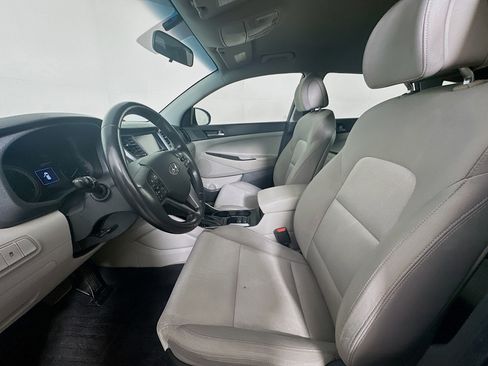 Used 2018 Hyundai Tucson Sport image 13