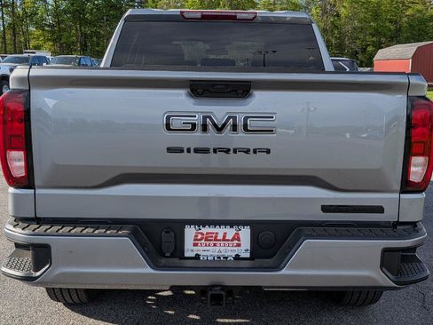 New 2026 GMC Sierra 1500 Elevation w/ LPO, Elevation Black Package AWD/4WD image 9