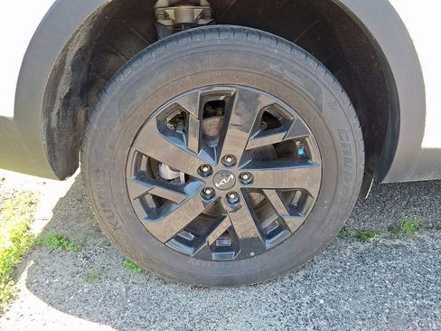 Used 2022 Kia Sorento S AWD/4WD image 6