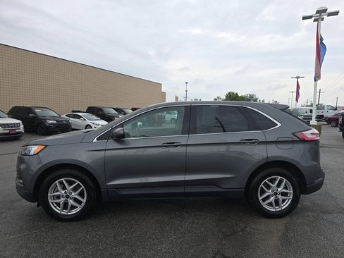 Used 2023 Ford Edge SEL image 7