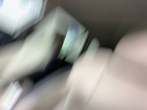 Certified 2022 Subaru Outback Limited image 40