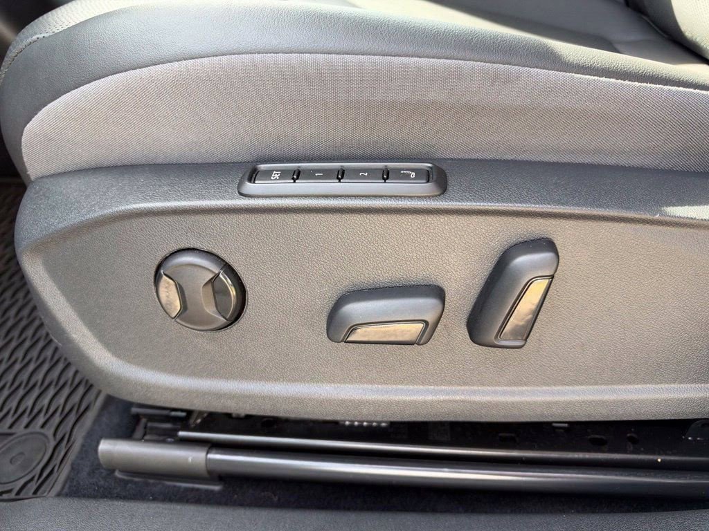 Used 2024 Volkswagen ID.4 S RWD image 22