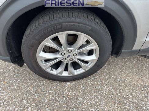 Used 2024 Ford Explorer Limited AWD/4WD image 7