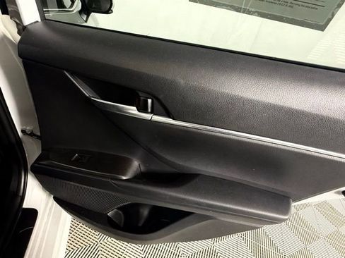 Used 2024 Toyota Camry SE w/ Convenience Package image 27