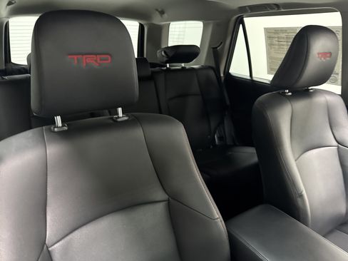 Used 2022 Toyota 4Runner TRD Off-Road Premium AWD/4WD image 28