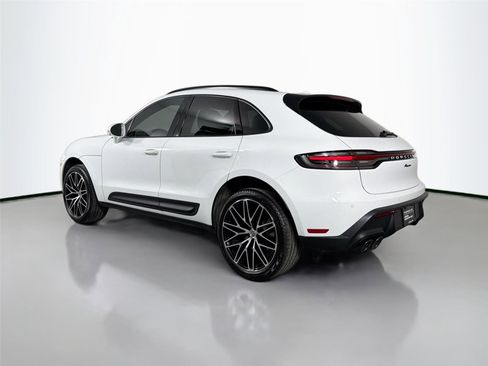 Certified 2026 Porsche Macan Turbo AWD/4WD image 3