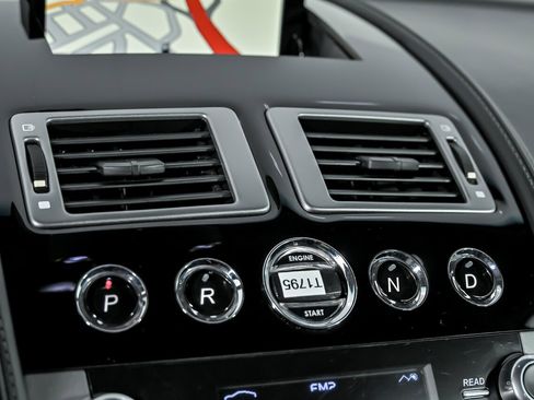 Used 2012 Aston Martin Virage Volante image 35