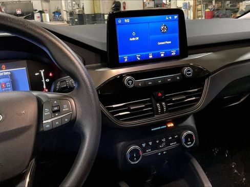 Certified 2025 Ford Escape Active AWD/4WD image 6