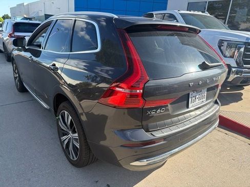 Used 2022 Volvo XC60 B5 Inscription w/ Climate Package FWD image 7