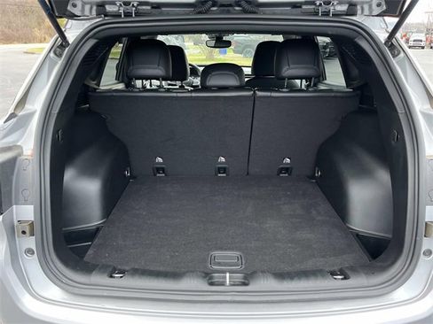 Used 2023 Jeep Compass Limited image 18