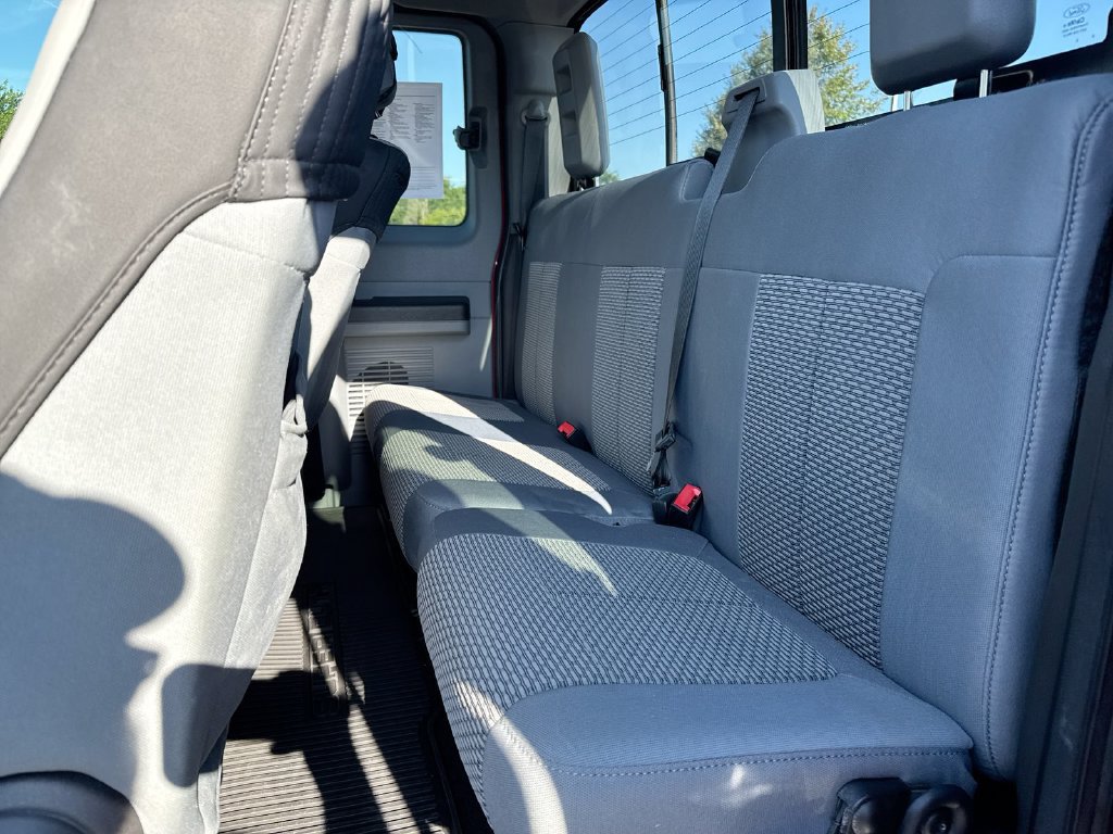Used 2015 Ford F250 XLT w/ XLT Premium Package AWD/4WD image 21