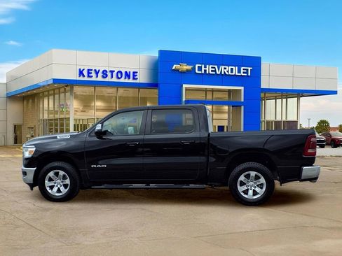 Used 2024 RAM 1500 Laramie AWD/4WD image 4
