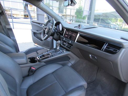 Used 2020 Porsche Macan S image 27