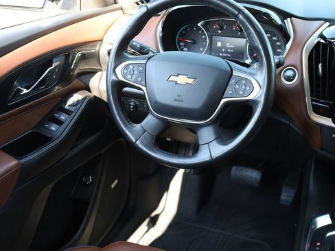 Used 2020 Chevrolet Traverse High Country w/ LPO, Floor Liner Package AWD/4WD image 23