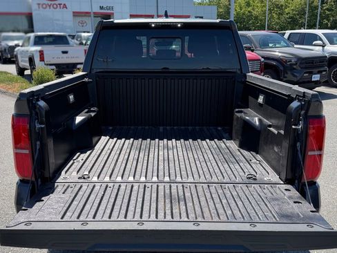 Certified 2024 Toyota Tacoma SR5 AWD/4WD image 5