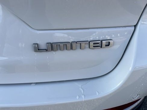 New 2026 Jeep Grand Cherokee Limited image 11