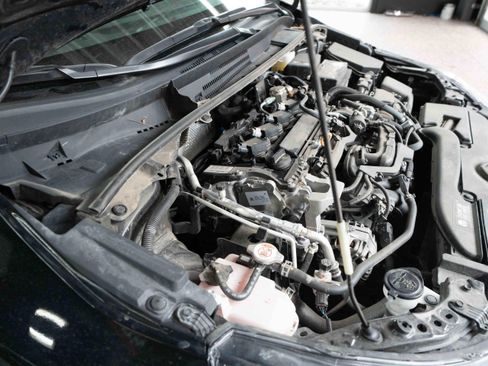 Used 2024 Toyota Corolla SE image 31