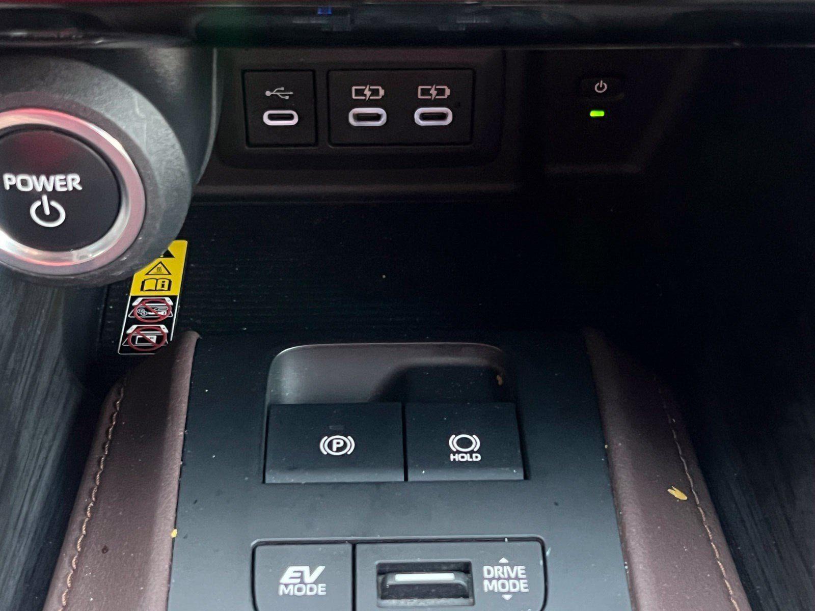 Used 2023 Toyota Venza XLE AWD/4WD image 33