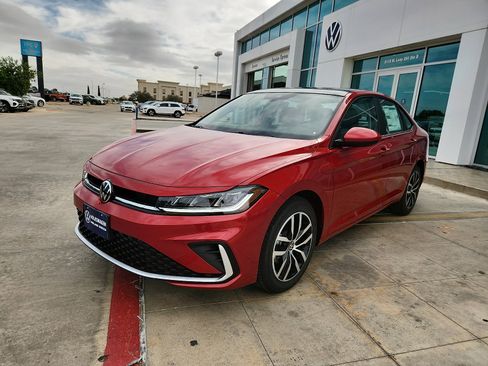 New 2026 Volkswagen Jetta SE FWD image 3