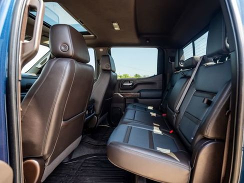 Used 2021 GMC Sierra 1500 Denali w/ Technology Package AWD/4WD image 8