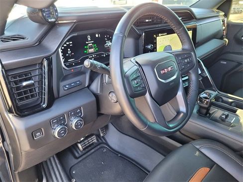 Used 2023 GMC Sierra 1500 AT4 w/ Technology Package image 21