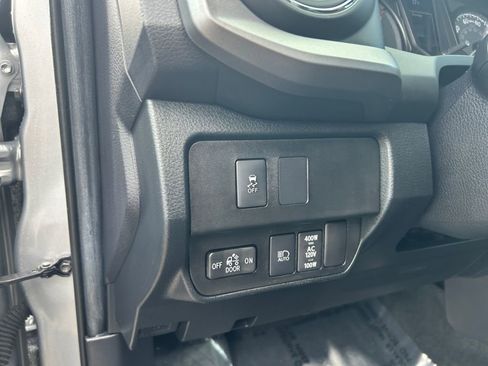 Used 2021 Toyota Tacoma TRD Sport w/ TRD Premium Sport Package image 21