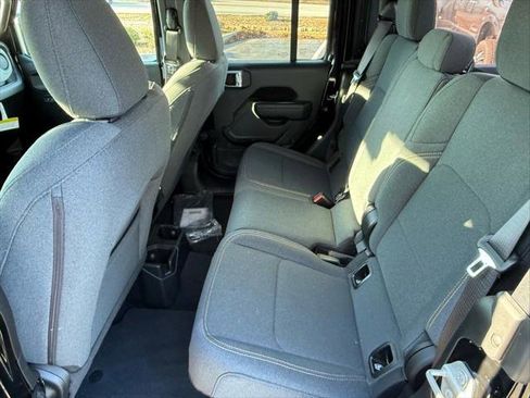 Certified 2025 Jeep Gladiator Sport image 12