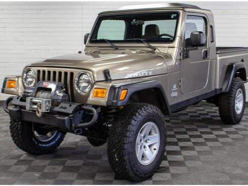 Used 2005 Jeep Wrangler Rubicon AWD/4WD image 3