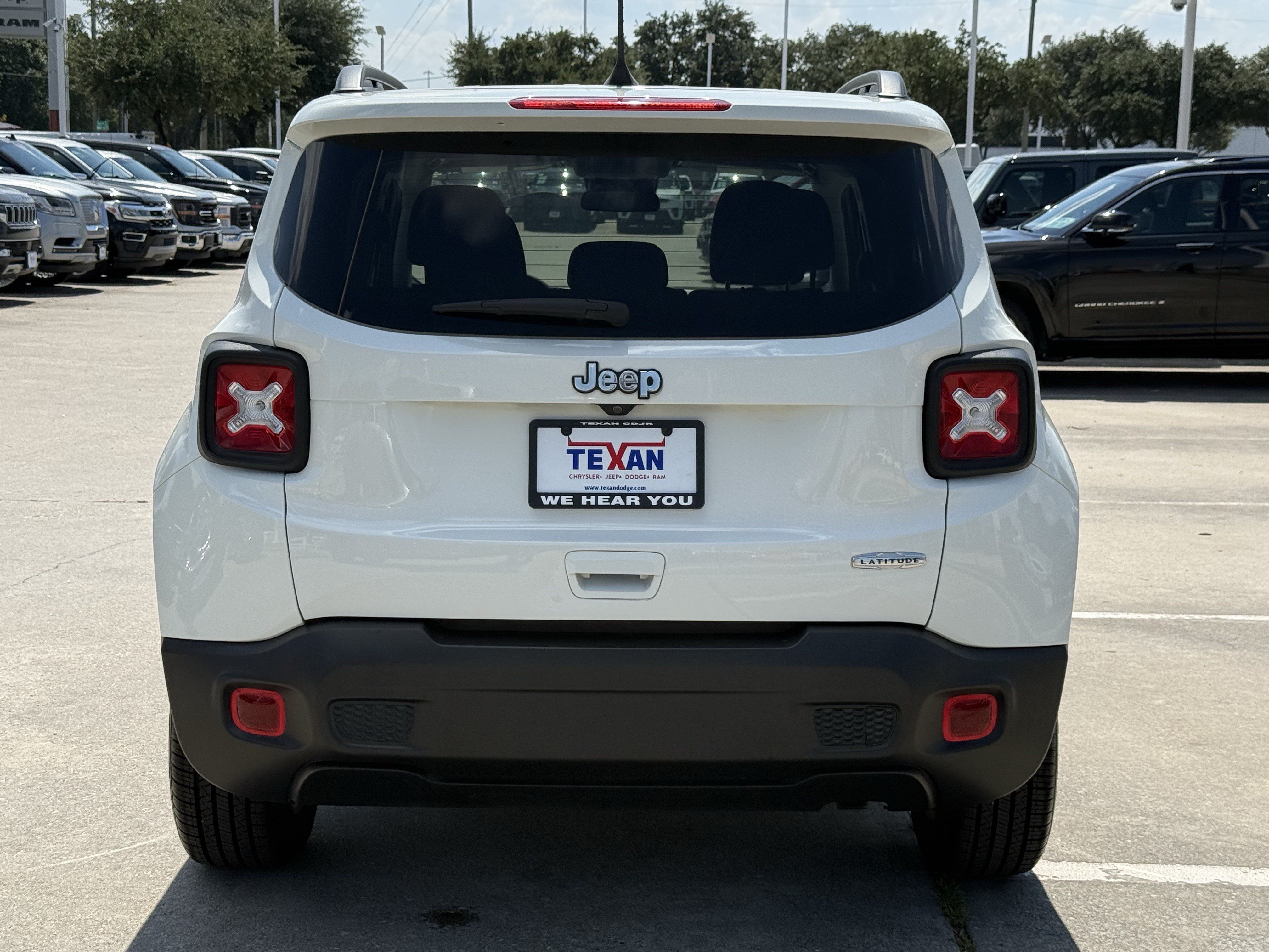 Used 2021 Jeep Renegade Latitude FWD image 6