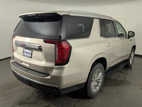 Used 2023 GMC Yukon SLT image 7